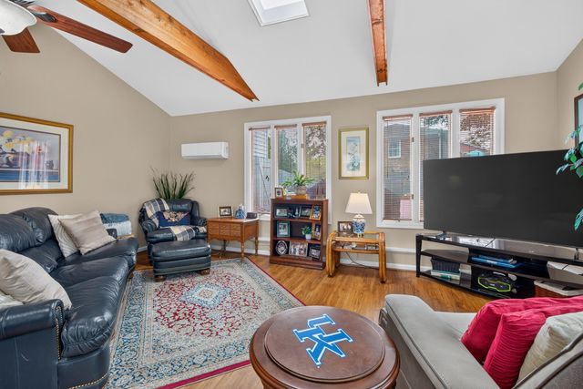 916 Edgewater Drive, Lexington, KY 40502