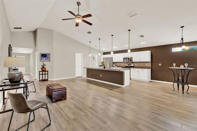 6376 SW 117TH STREET ROAD, Ocala, FL 34476