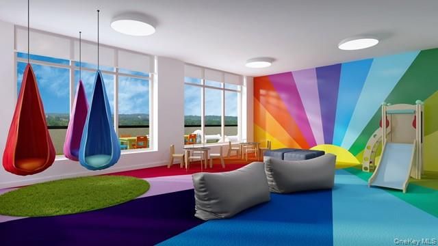 199 2nd St E914, Mineola, NY 11501