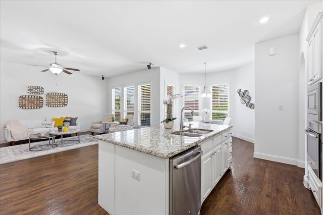 4604 Pony Avenue, Carrollton, TX 75010