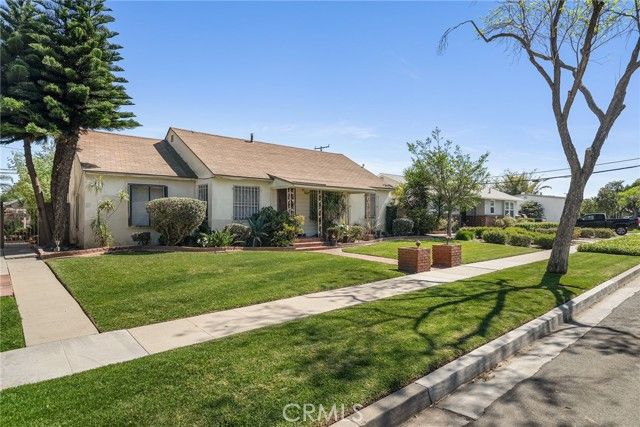 2038 San Anseline, Long Beach, CA 90815