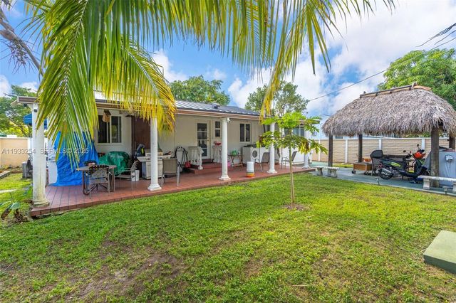 5931 SW 14th St, West Miami, FL 33144