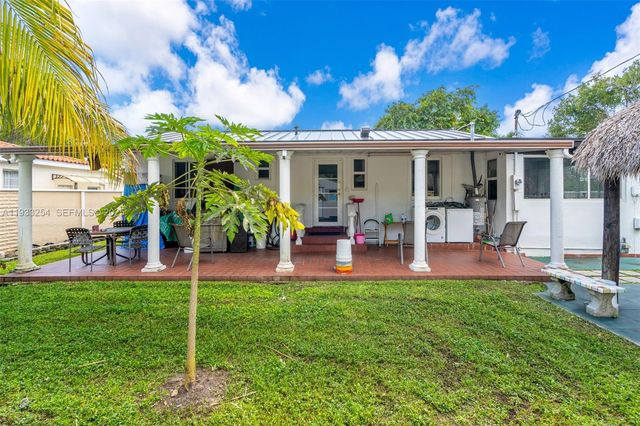 5931 SW 14th St, West Miami, FL 33144