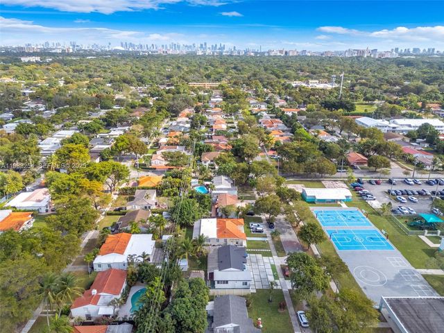 5931 SW 14th St, West Miami, FL 33144