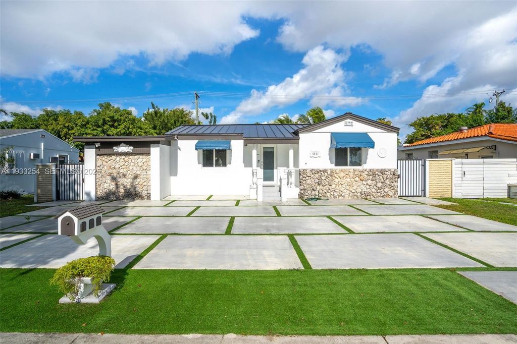 5931 SW 14th St, West Miami, FL 33144