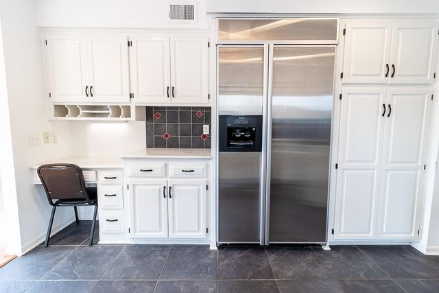 5225 W 122nd Street, Overland Park, KS 66209