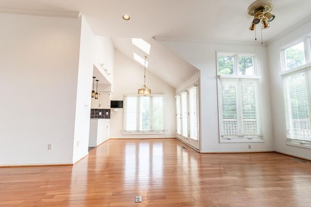 5225 W 122nd Street, Overland Park, KS 66209