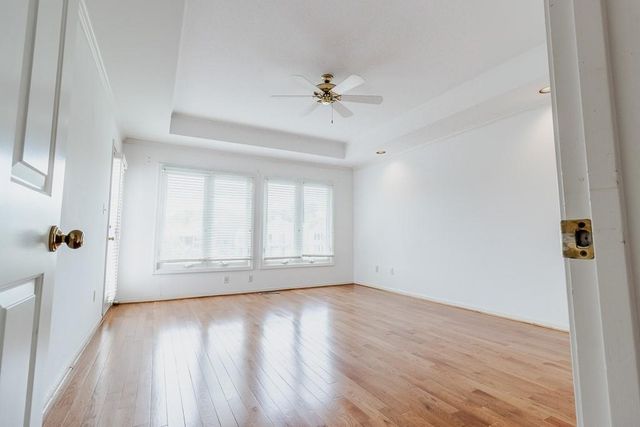 5225 W 122nd Street, Overland Park, KS 66209