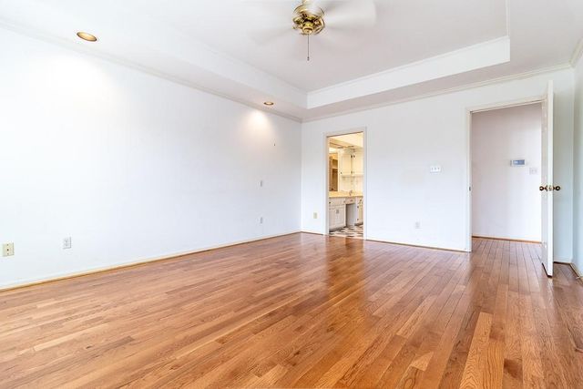 5225 W 122nd Street, Overland Park, KS 66209
