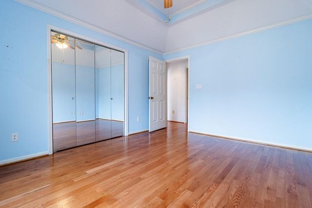 5225 W 122nd Street, Overland Park, KS 66209