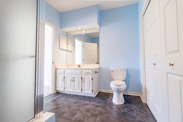 5225 W 122nd Street, Overland Park, KS 66209