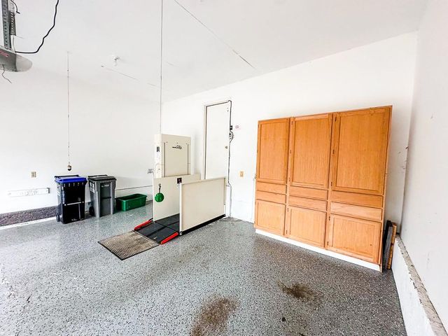 5225 W 122nd Street, Overland Park, KS 66209