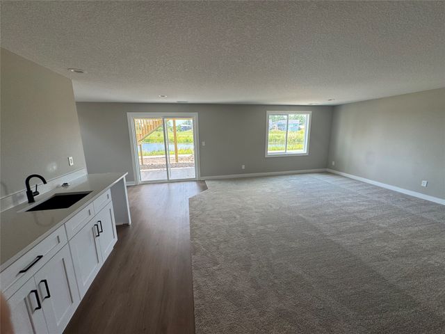 1766 Tuscany Drive SE, Altoona, IA 50009