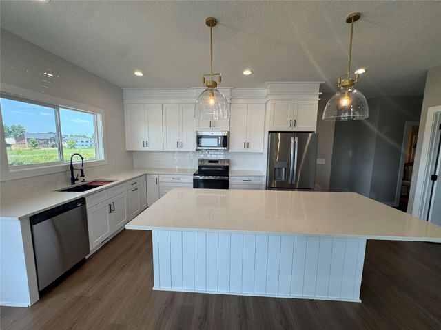 1766 Tuscany Drive SE, Altoona, IA 50009