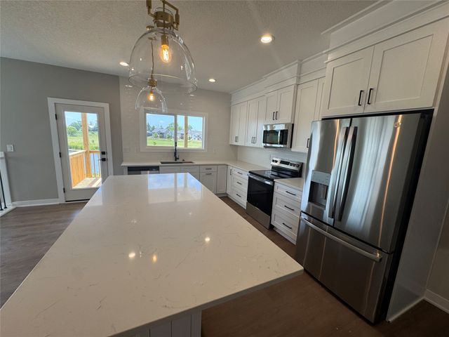 1766 Tuscany Drive SE, Altoona, IA 50009