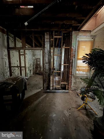 2832 W HAROLD ST, Philadelphia, PA 19132