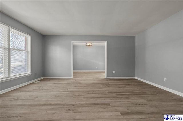 2314 W Meadow Ln., Florence, SC 29501