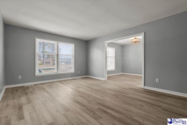 2314 W Meadow Ln., Florence, SC 29501