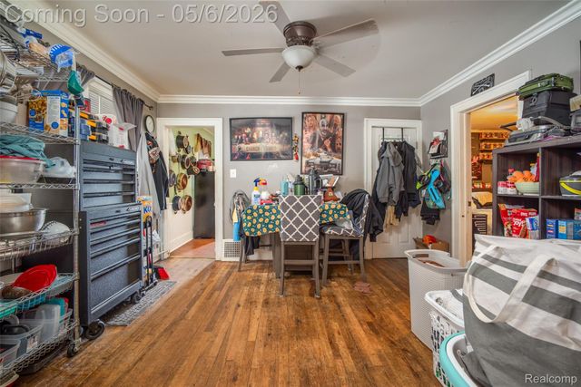 7276 Engleman, Center Line, MI 48015