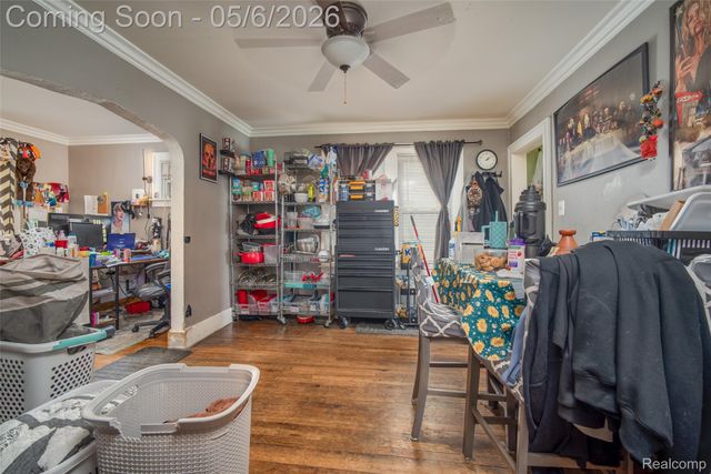 7276 Engleman, Center Line, MI 48015