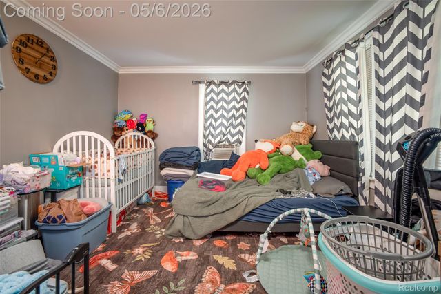 7276 Engleman, Center Line, MI 48015
