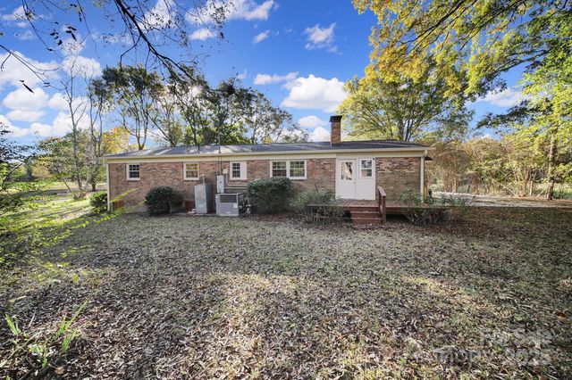 3987 Taxahaw Road, Lancaster, SC 29720