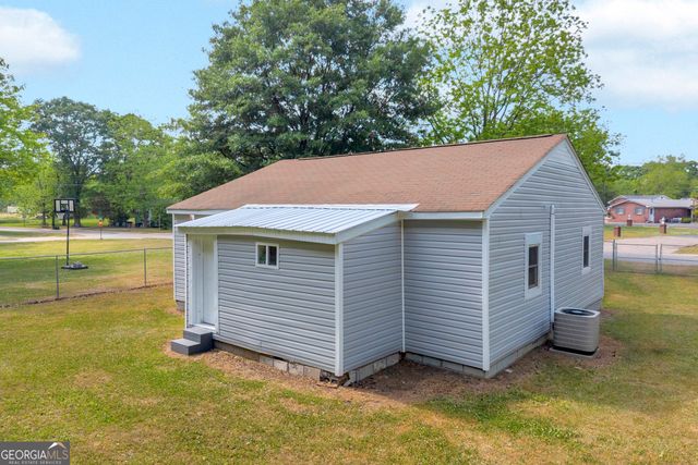 170 Savannah Street, Hartwell, GA 30643