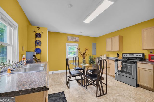 170 Savannah Street, Hartwell, GA 30643
