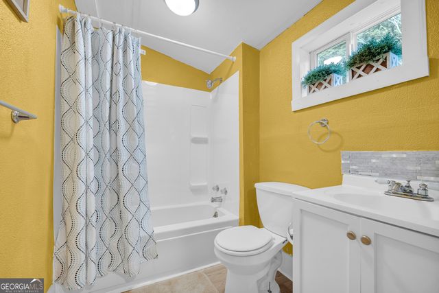170 Savannah Street, Hartwell, GA 30643