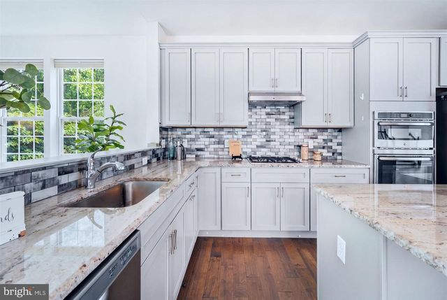 54 WESTHAMPTON DR, Wilmington, DE 19808
