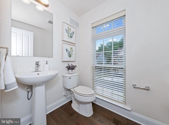 54 WESTHAMPTON DR, Wilmington, DE 19808