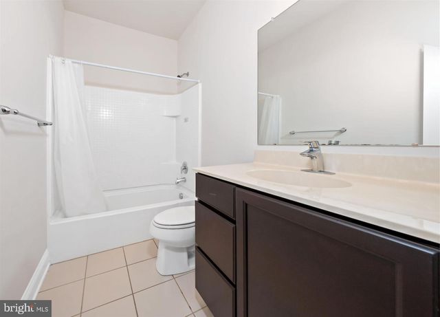 54 WESTHAMPTON DR, Wilmington, DE 19808