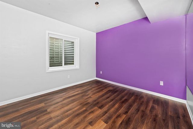 54 WESTHAMPTON DR, Wilmington, DE 19808
