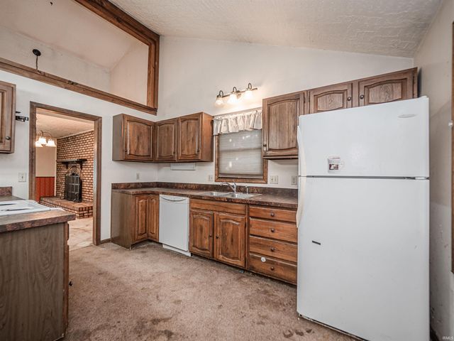 6709 Lincoln Avenue, Evansville, IN 47715