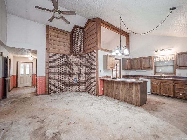 6709 Lincoln Avenue, Evansville, IN 47715