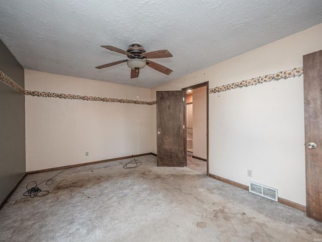 6709 Lincoln Avenue, Evansville, IN 47715