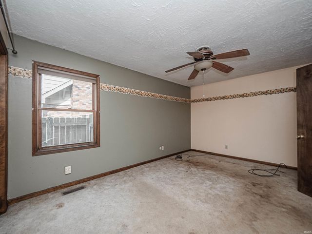 6709 Lincoln Avenue, Evansville, IN 47715