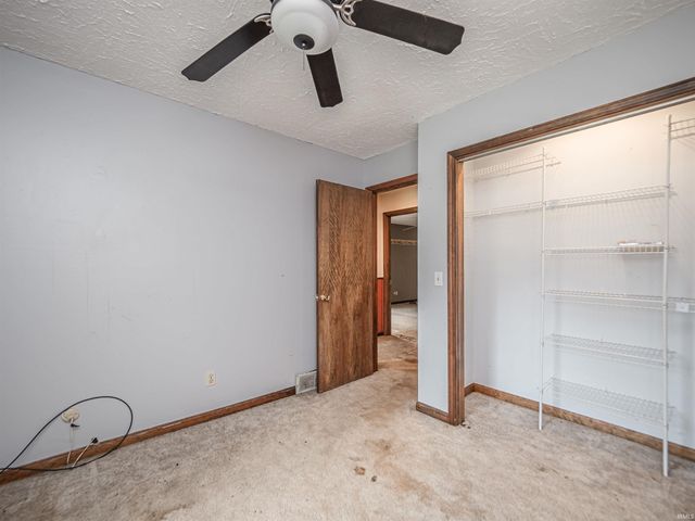 6709 Lincoln Avenue, Evansville, IN 47715