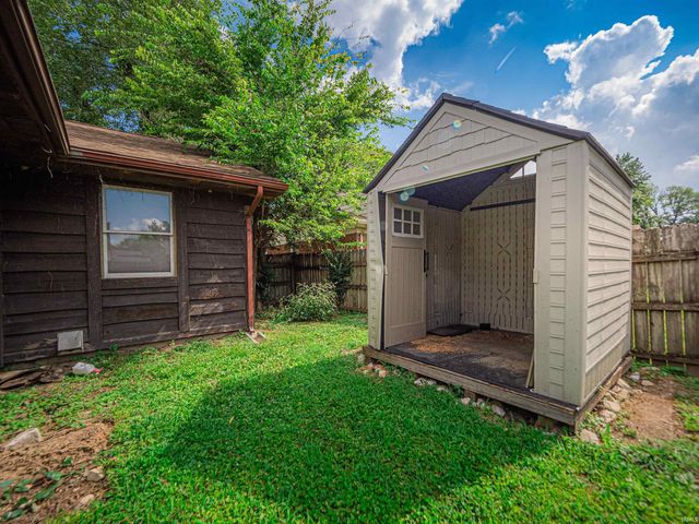 6709 Lincoln Avenue, Evansville, IN 47715