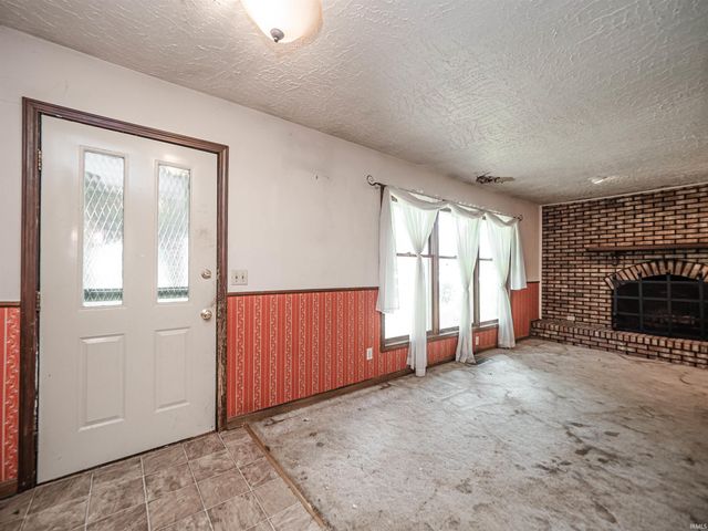 6709 Lincoln Avenue, Evansville, IN 47715