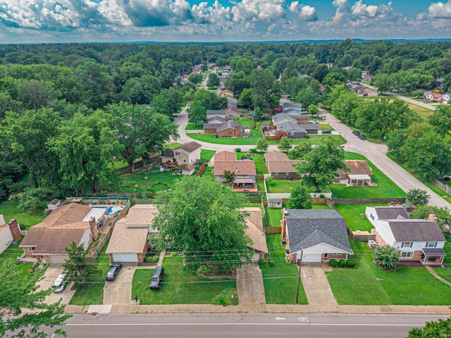 6709 Lincoln Avenue, Evansville, IN 47715