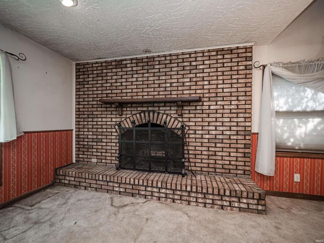 6709 Lincoln Avenue, Evansville, IN 47715