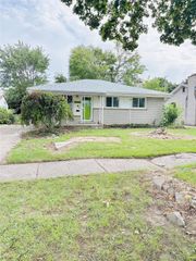 24645 McDonald Street, Dearborn Heights, MI 48125