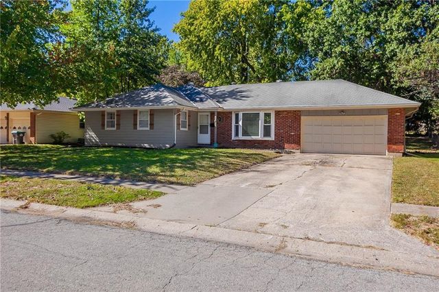 909 NW Range Street, Blue Springs, MO 64015