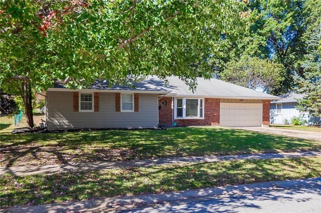 909 NW Range Street, Blue Springs, MO 64015