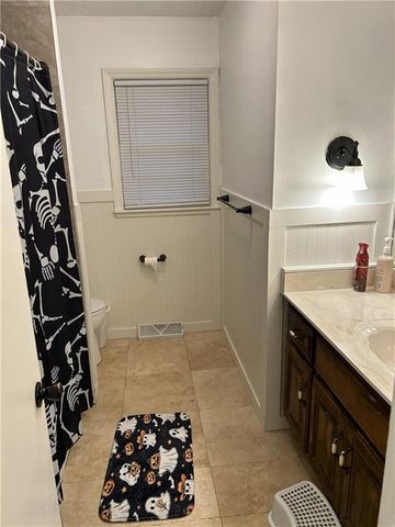 909 NW Range Street, Blue Springs, MO 64015