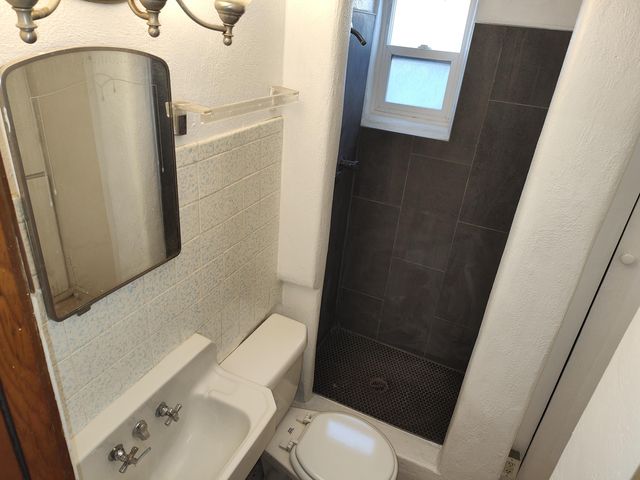 204 Garcia Road NE, Albuquerque, NM 87113