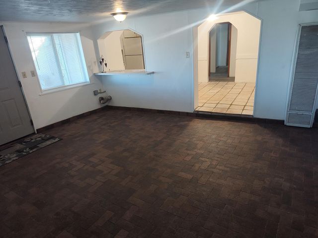 204 Garcia Road NE, Albuquerque, NM 87113