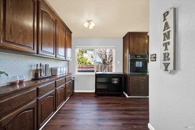 1424 Mckinley St, Fairfield, CA 94533