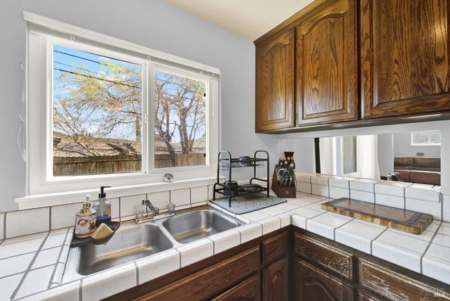 1424 Mckinley St, Fairfield, CA 94533